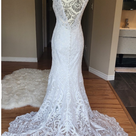 Allure Bridals Wedding Dress - Picture 1 of 8